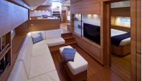 Sailing Yacht Thalima - TV Dinette 